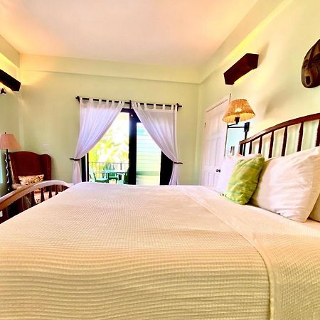 Tranquility Beach Suites Placencia Esterno foto
